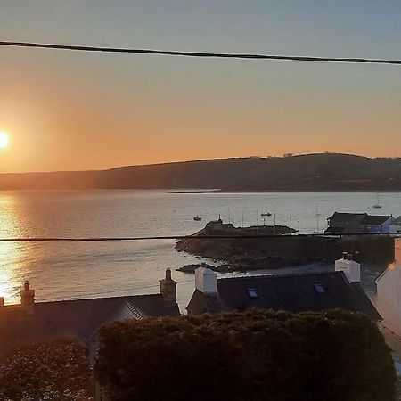 Arvonia Sleeps 7, Sea Views, Dog Friendly Villa New Quay  Eksteriør bilde
