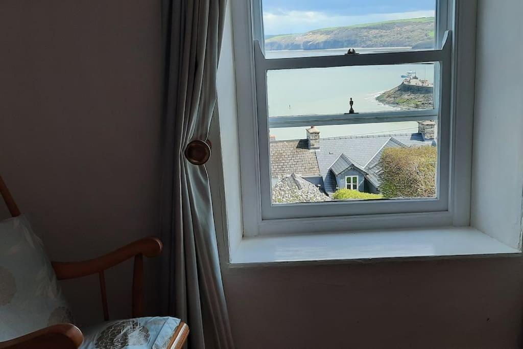 Arvonia Sleeps 7, Sea Views, Dog Friendly Villa New Quay  Eksteriør bilde