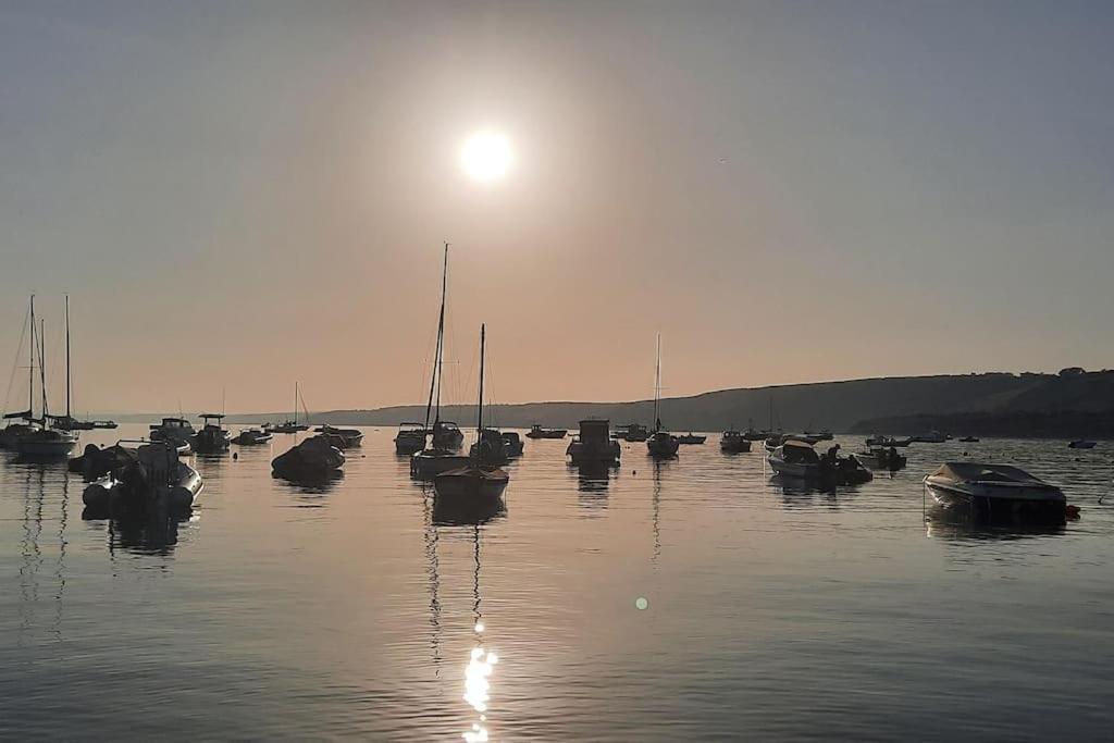 Arvonia Sleeps 7, Sea Views, Dog Friendly Villa New Quay  Eksteriør bilde