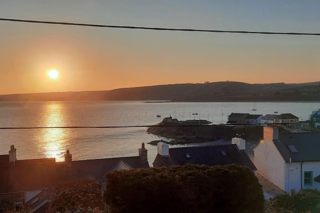 Arvonia Sleeps 7, Sea Views, Dog Friendly Villa New Quay  Eksteriør bilde