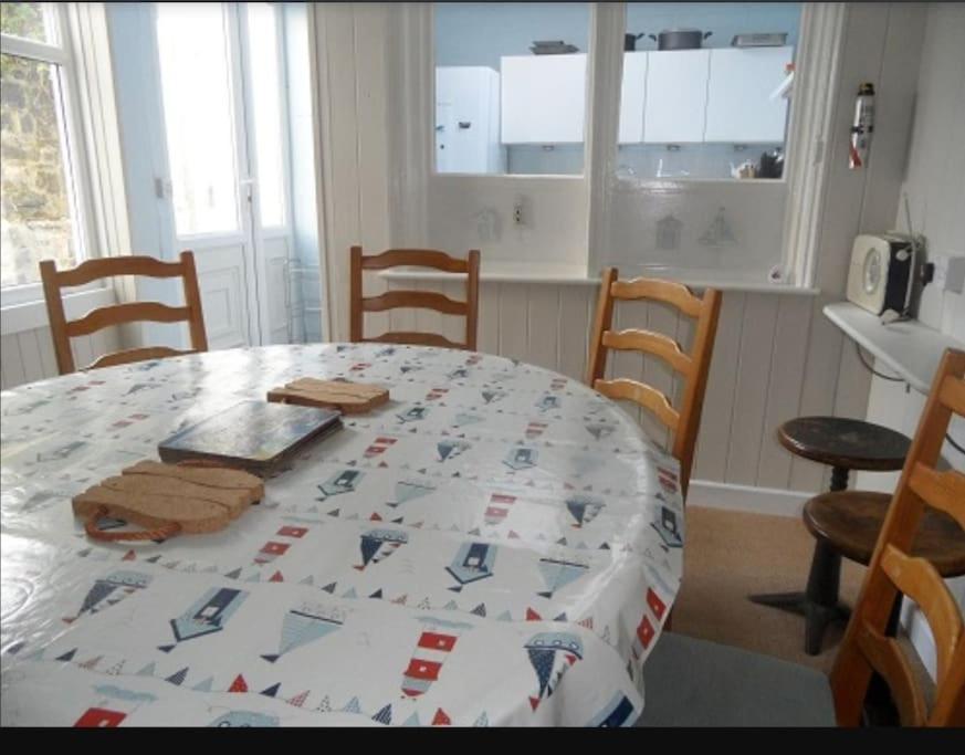 Arvonia Sleeps 7, Sea Views, Dog Friendly Villa New Quay  Eksteriør bilde